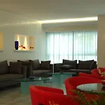 Majestic Hotel 4*
