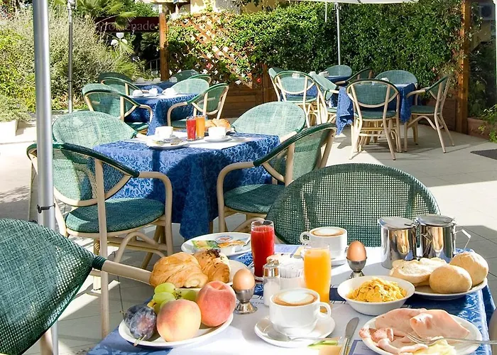 Otel Majestic 4*