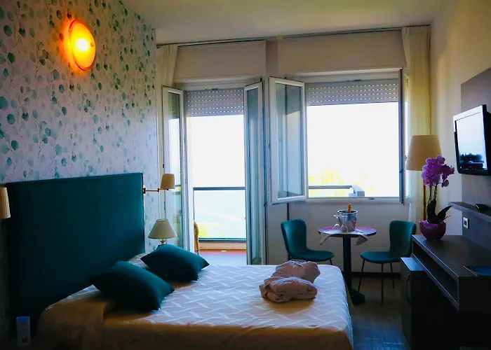 Otel Majestic 4*
