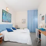 Majestic Hotel 4*