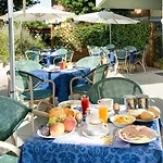 Hotel Majestic 4*