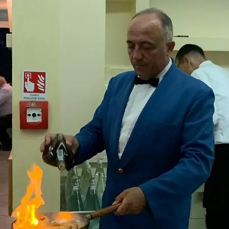 Hotell Majestic 4*